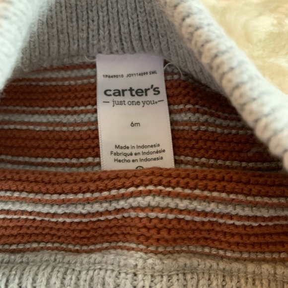 Size 6 Months Carter’s Baby Lion Sweater and Striped Pants Set - Picture 7 of 9